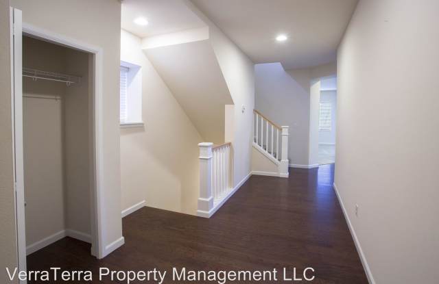 403 201st St SW Gallery 2