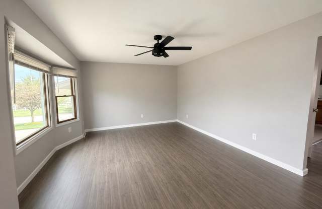 3 Bed 1.5 Bath home **Available May*** photos photos