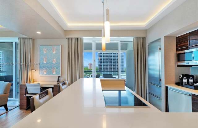 551 N Fort Lauderdale Beach Blvd H702 - 551 North Fort Lauderdale Beach Boulevard, Fort Lauderdale, FL 33304