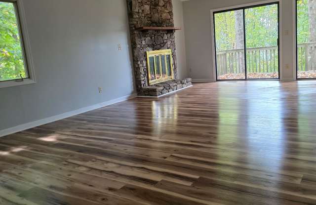 26 Breezeway Drive Gallery 4