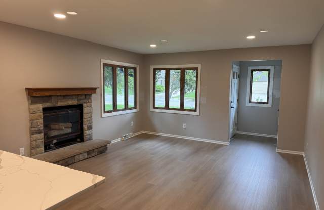 1614 Stardust Drive Gallery 2