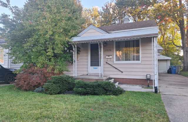 Charming 2 bedroom Warren home Gallery 1