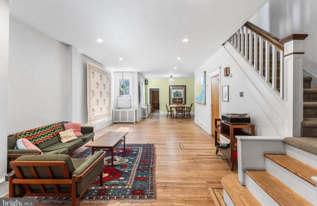 1513 E MOYAMENSING Avenue Gallery 3