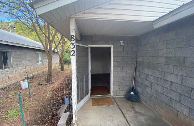 Two Bedroom Duplex on 32nd Street photos photos