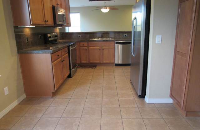 14185 Lakeview Ln Gallery 4