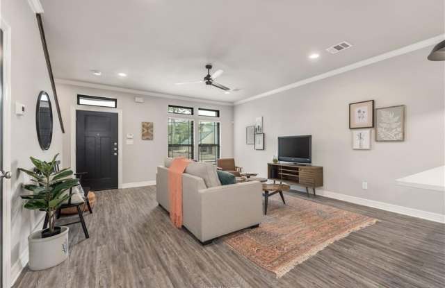 508 Aurora Court Gallery 3