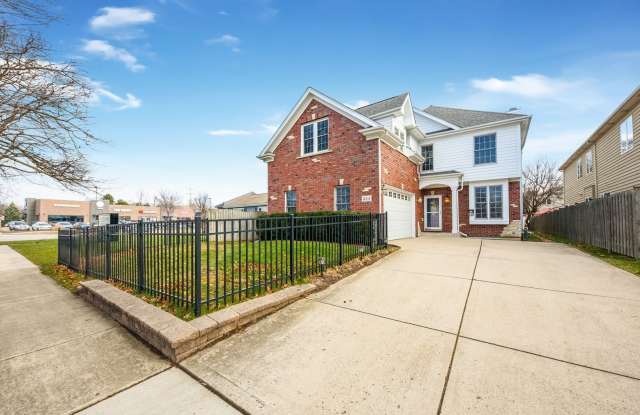 844 N Ellsworth Street photos photos