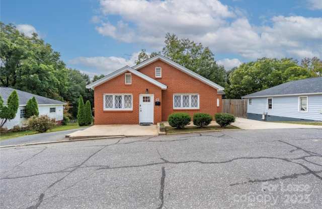 387 Woodlawn Avenue photos photos