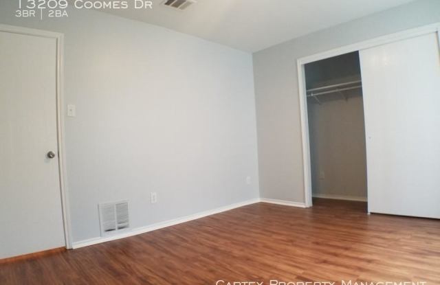 13209 Coomes Dr Gallery 4