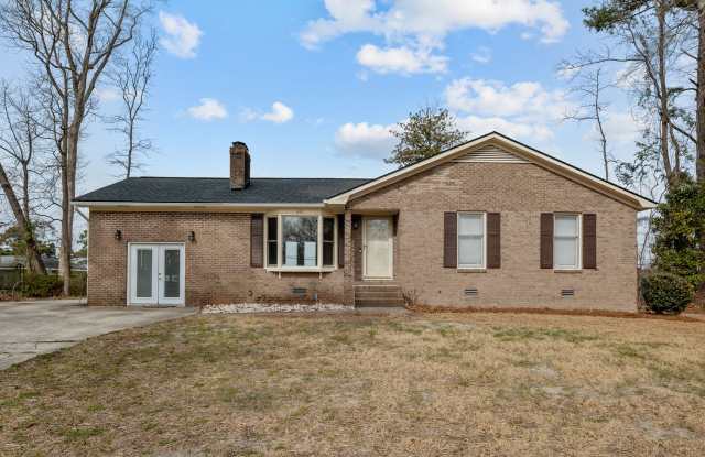 340 Circle Dr photos photos