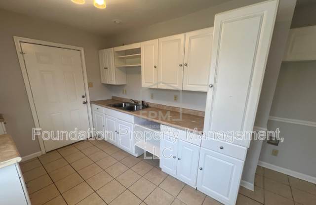 4498 Suncrest Drive Gallery 4