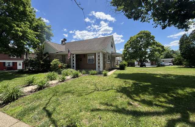 3/4 Bedroom Emmaus Rental $2,200 Month photos photos