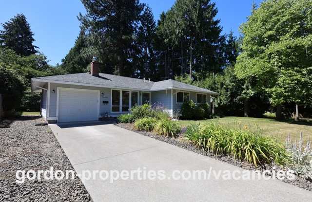 SE Garrett Dr - Milwaukie 3 bedroom with hardwood floors Gallery 3