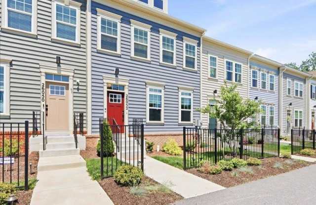 26052 RIDGE Road Gallery 4