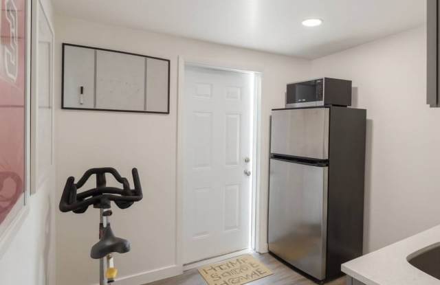 1815 SW 67th CT Gallery 3