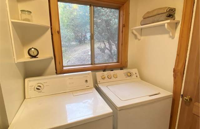 51652 Laurel Trail Gallery 2