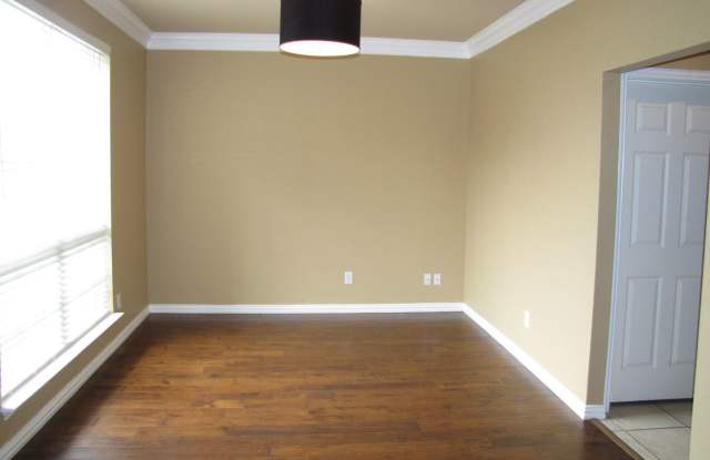 8416 Clearview Court Gallery 3