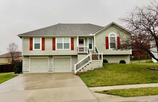 1604 Shelby Dr. - 1604 Shelby Drive, Raymore, MO 64083