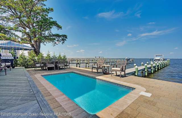 49 Pershing Boulevard photos photos