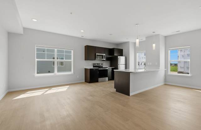 Brand New 2 Bedroom Townhome | Attached 2-Stall Garage | Big Ben Townhomes - Cedar Rapids Gallery 3