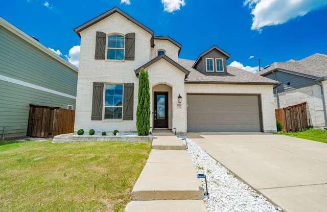 Stunning 4-bedroom, 3-bathroom home located in the Royse City photos photos