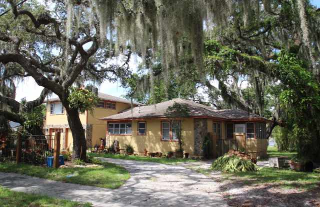 1777 Harbor Dr Gallery 2