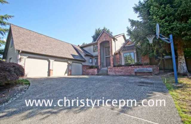 15450 SE 67th St - 15450 Southeast 67th Street, Bellevue, WA 98006