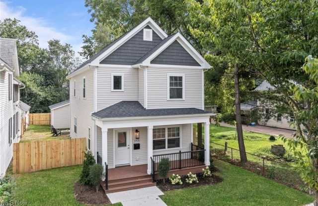 5905 Pear Avenue photos photos