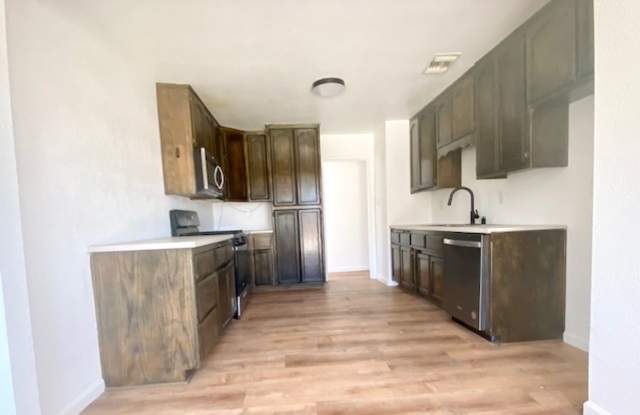 **232 Woodham Ave Barstow** Beautiful Spacious 3 bedroom 2 bath photos photos