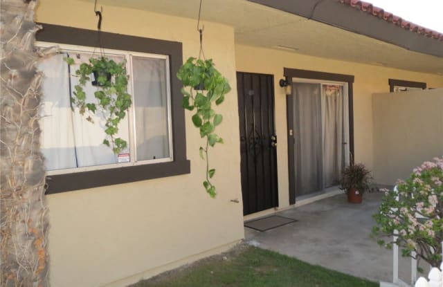 1111 Florida Street - 1111 Florida Street, Huntington Beach, CA 92648