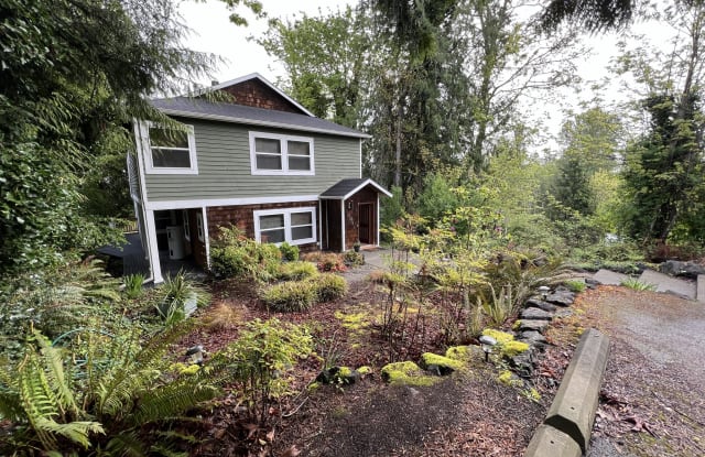 3228 Harper Hill Road Southeast - 3228 Harper Hill Road Southeast, Southworth, WA 98366