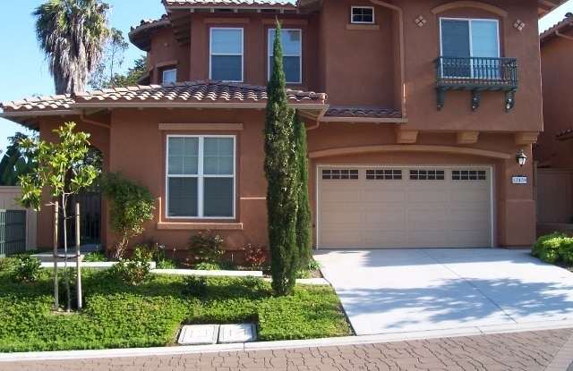 4 Bedroom home in Carmel Valley with Washer/Dyer and 2 Car Garage!! photos photos