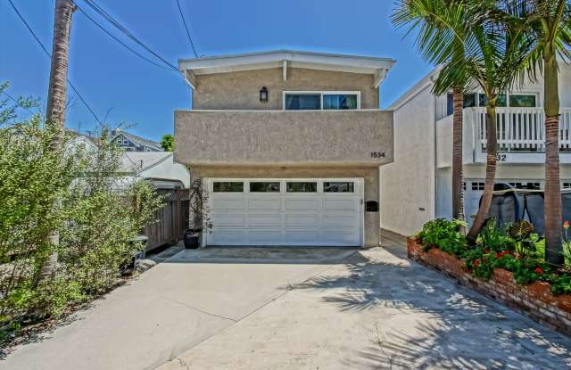 RECENTLY REMODELED, BRIGHT  AIRY 3BR2BA GOLDEN HILLS HOME W/ BRIGHT  OPEN GREAT ROOM LIVING SPACE, 2 BALCONIES  FENCED YARD NEAR THE RB/HB BORDER CLOSE TO SCHOOLS, SHOPPING, RESTAURANTS  JUST 5 MINS TO BEACH! photos photos