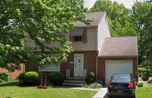 1361 Villa Dr - 1361 Villa Drive, South Euclid, OH 44121