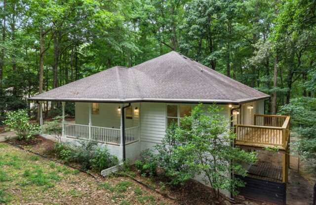 Completely Remodeled 5-Bedroom, 3-Bath Home with Finished Daylight Basement! Gallery 4