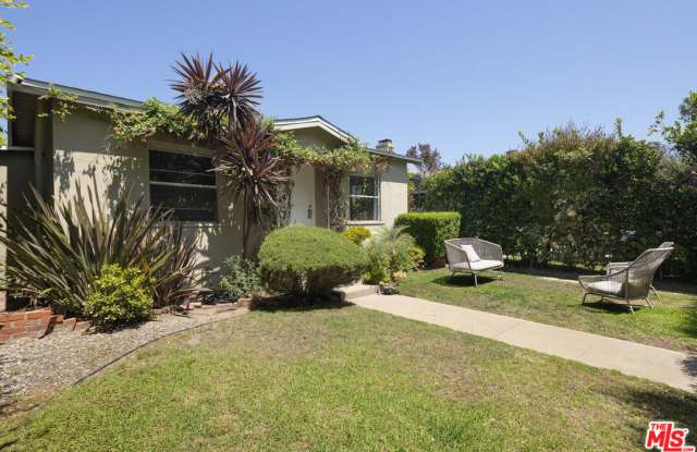727 Amoroso Pl Gallery 1