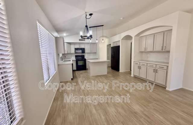 2326 West Gambit Trail Gallery 2