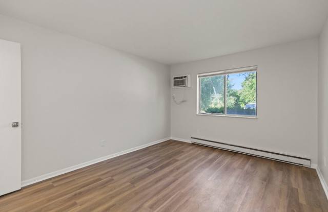 Milford Village Flats Gallery 4