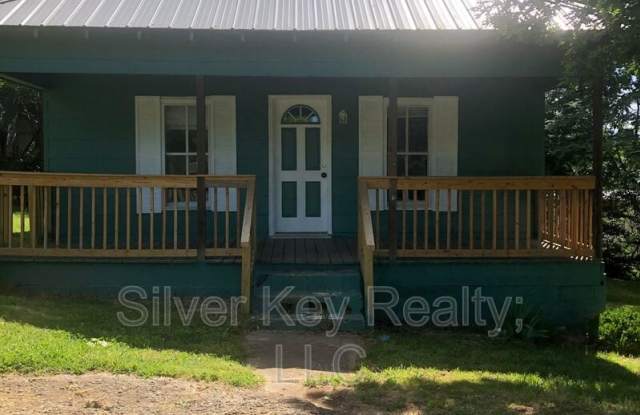 1116 North Jackson Street - 1116 North Jackson Street, Athens, TN 37303