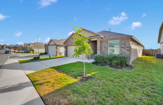 Charming 3-Bedroom Home in the Desirable Silos Community Gallery 4
