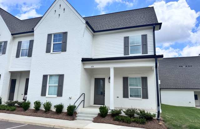 3BR/3.5BA South Grove For Rent photos photos