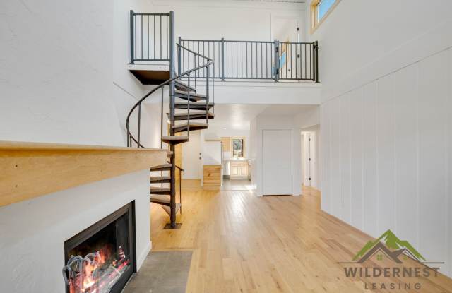 Fully Updated 3 Bedroom/ 3 Bath Peaceful Condo photos photos