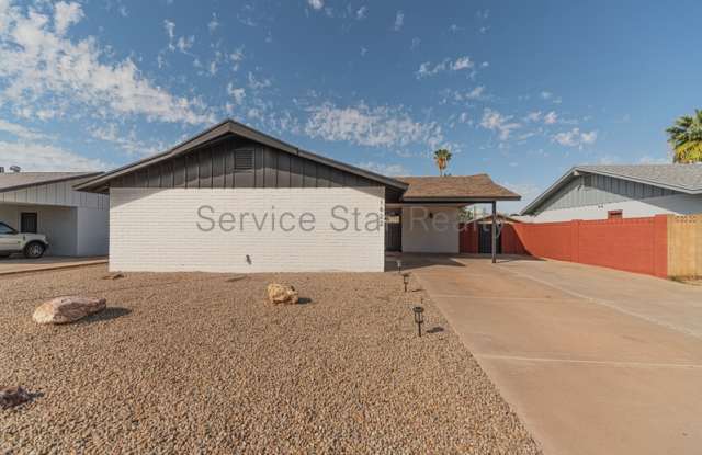 1622 E Bishop Dr Gallery 1