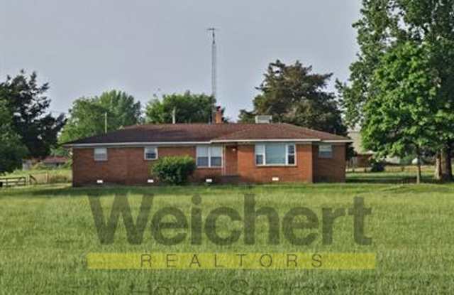 4 bedroom, 3 bath country home photos photos