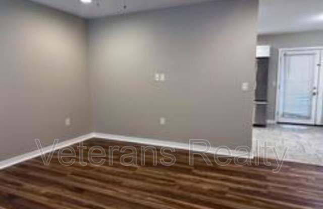 113 Alverado Dr Gallery 4