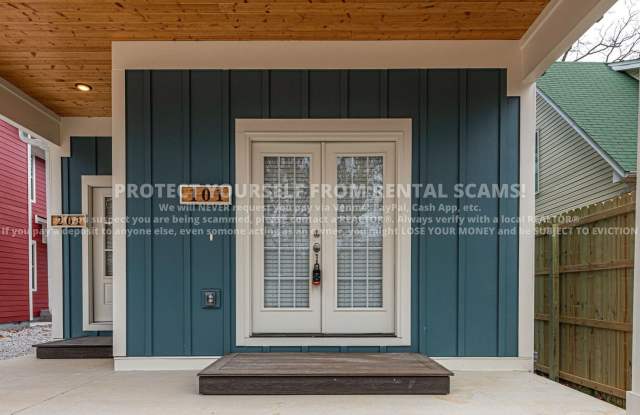 886 S Hill Ave, Unit 101, Fayetteville AR 72701 Gallery 4