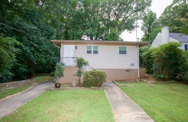 1854 Center Avenue - 1854 Center Avenue, East Point, GA 30344