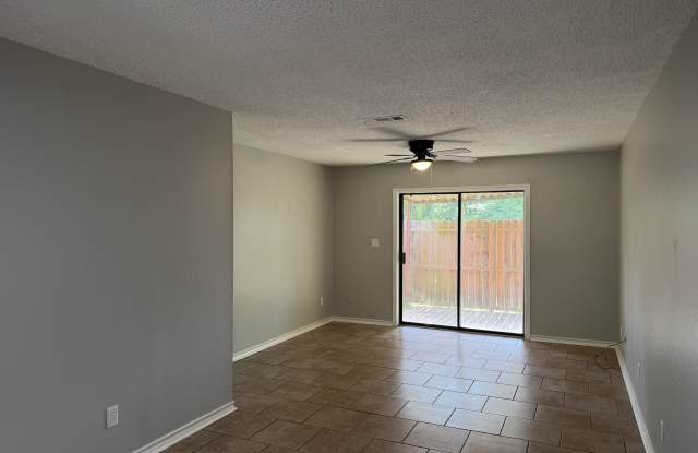 1105 Carroll Avenue - B Gallery 3