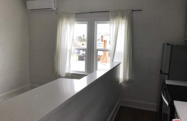 1553 4TH Avenue Gallery 2