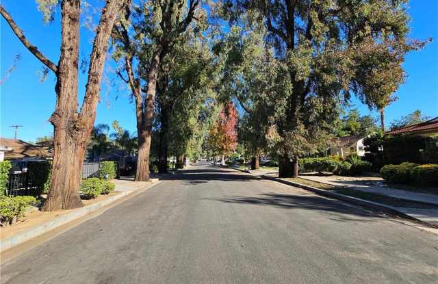 22045 De La Osa Street - 22045 De La Osa Street, Los Angeles, CA 91364